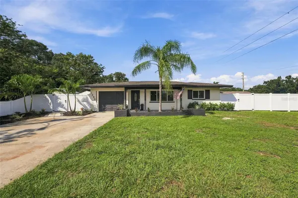 1300 S HILLCREST AVE, Clearwater, FL 33756