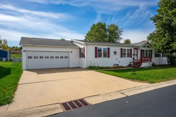 5357 Cypress LN, Machesney Park, IL 61115
