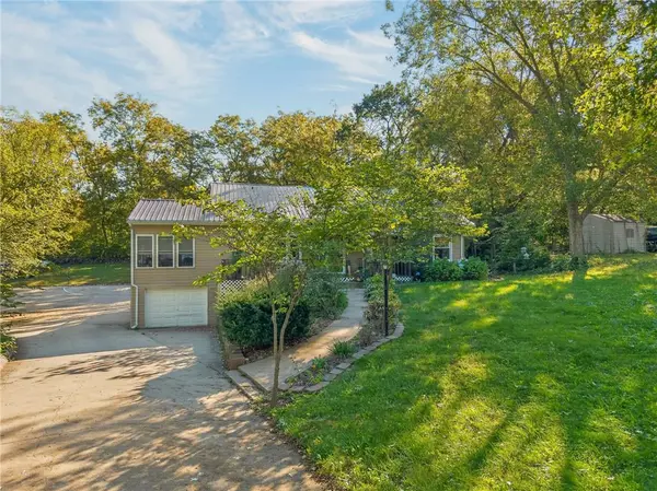 115 S Titus AVE, Excelsior Springs, MO 64024