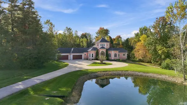 7705 Auburn RD, Fort Wayne, IN 46825