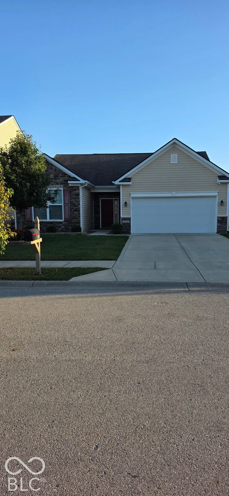 2417 Creekland DR, Columbus, IN 47201
