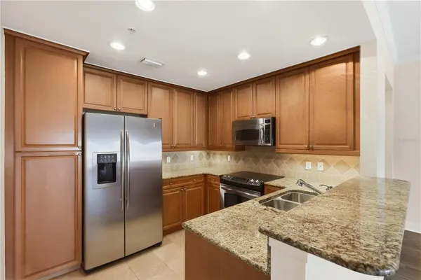 2305 EDGEWATER DR #1211, Orlando, FL 32804