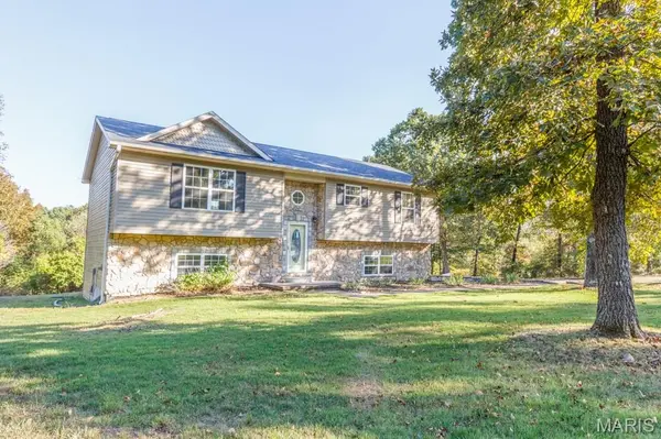 24630 Taylor LN, St Robert, MO 65584