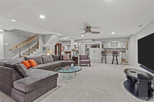 14330 Cedar Springs DR, Town And Country, MO 63017