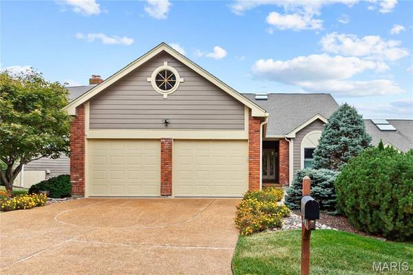 14330 Cedar Springs DR, Town And Country, MO 63017
