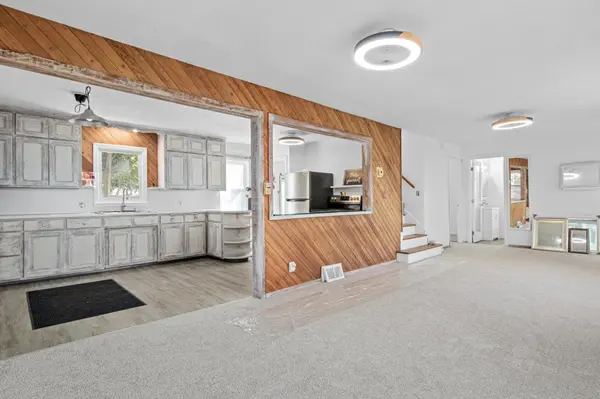 8065 Riverview TER NE, Fridley, MN 55432