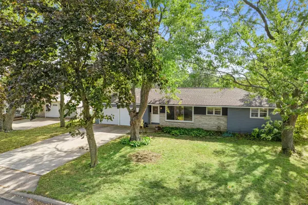 319 Cannon View DR, Red Wing, MN 55066