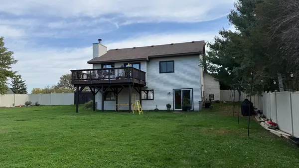 8749 Queens GDNS, Brooklyn Park, MN 55443