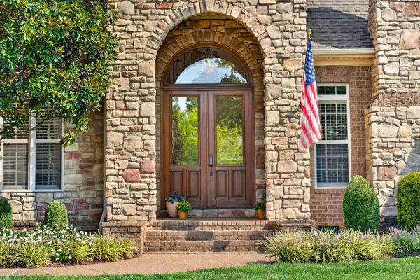1006 Pintail Pl, Hendersonville, TN 37075