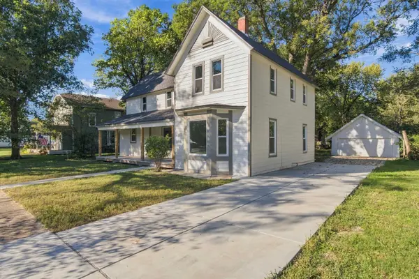 209 N Oak, Whitewater, KS 67154