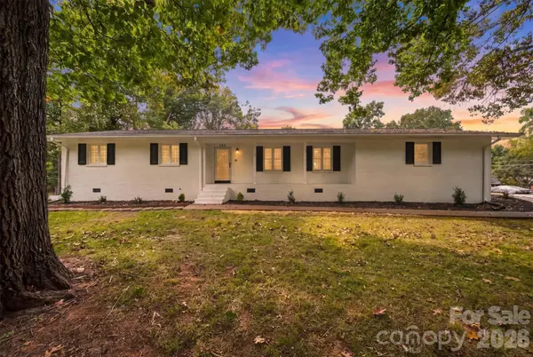 803 E 24th ST, Newton, NC 28658
