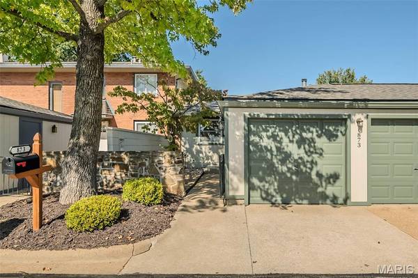 873 Delmonico DR, Manchester, MO 63021