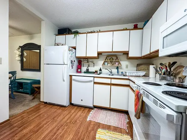 710 W Village RD #104, Chanhassen, MN 55317