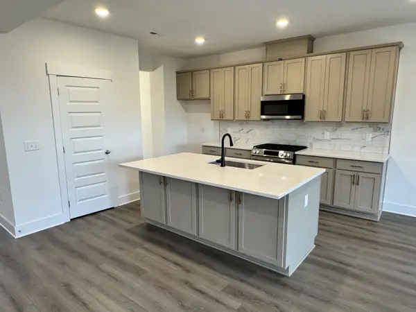 103 Barnwood Rd, Gallatin, TN 37066