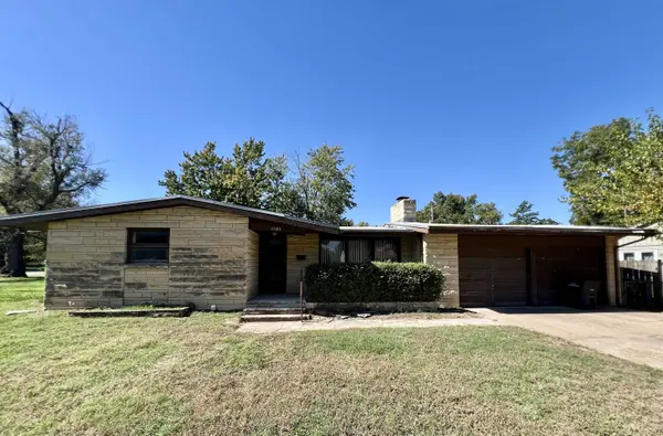 1105 N 7th, Arkansas City, KS 67005