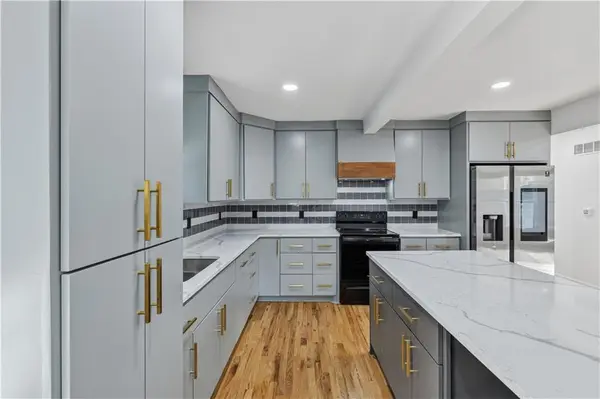 3410 Barnett AVE, Kansas City, KS 66102