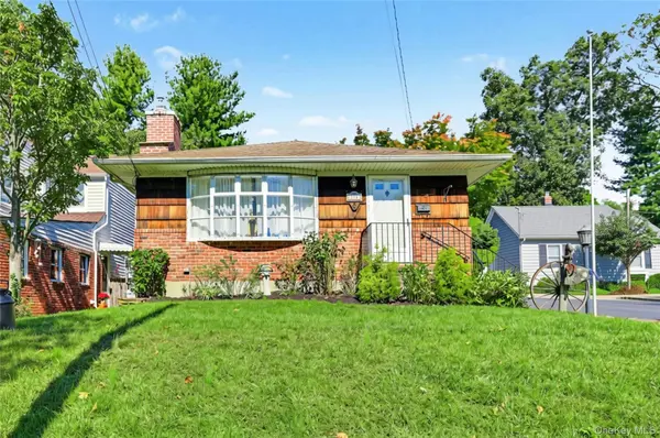 112 North ST, Locust Valley, NY 11560