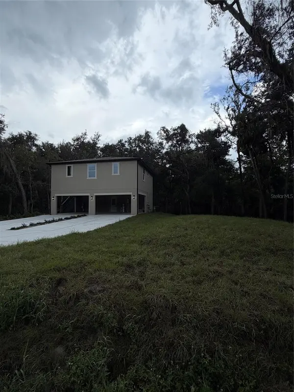 1784 LAKE HARNEY RD, Geneva, FL 32732