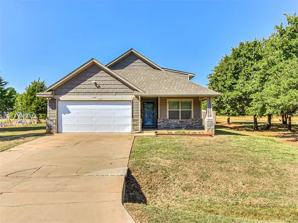 9509 Prairie Dog DR, Edmond, OK 73034