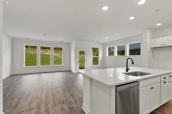 5429 Napa Valley Dr, Smyrna, TN 37167