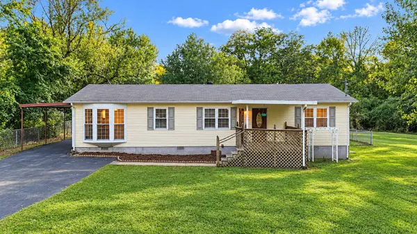 1020 Emerson St, Manchester, TN 37355