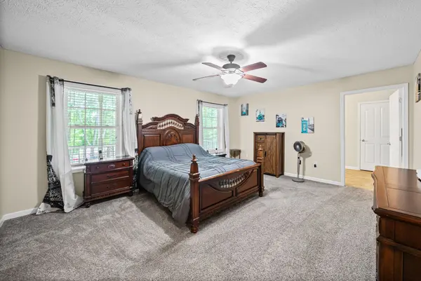 1038 Phillip Dr, Portland, TN 37148