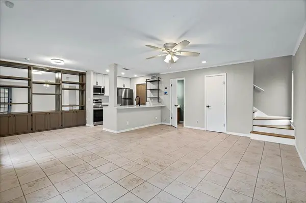 6718 Silvermine DR #1204, Austin, TX 78736