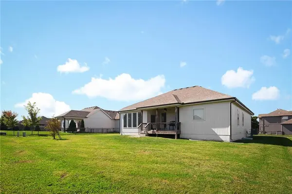 4824 SW 3rd ST, Blue Springs, MO 64014