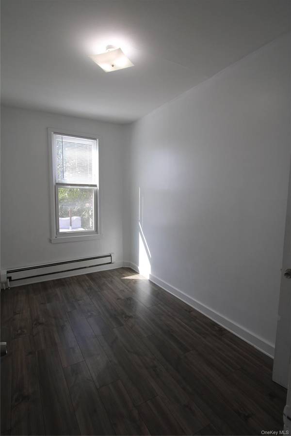 159 N Main ST #2, Freeport, NY 11520