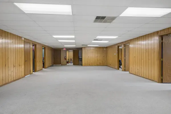 4932 Wilshire BLVD, Country Club Hills, IL 60478