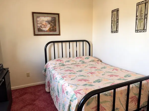 116 Stoney Ct, Bowling Green, KY 42101