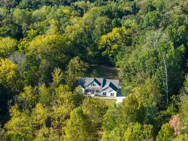 7862 Bill Moss Rd, White House, TN 37188