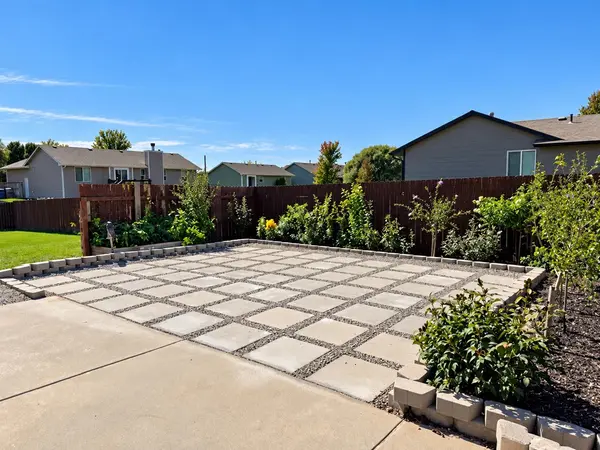 13715 W Autumn Ridge St, Wichita, KS 67235-9768