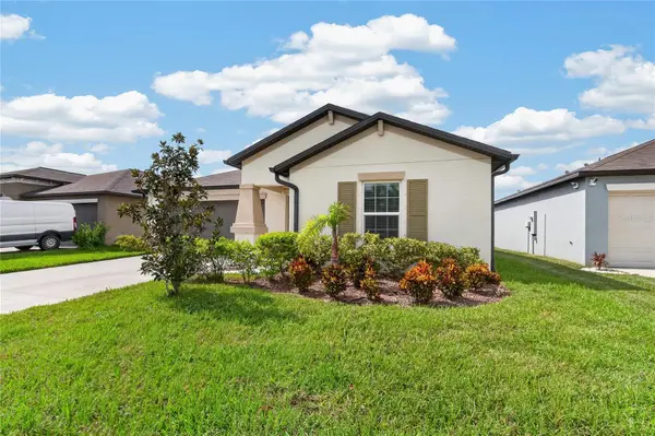 5487 BLUE AZURE DR, Wimauma, FL 33598