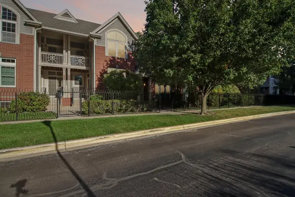 8437 Callie AVE, Morton Grove, IL 60053