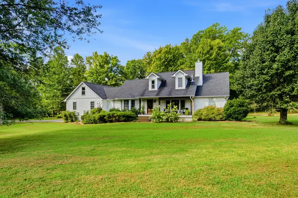 7128 Dogwood Ln, Cross Plains, TN 37049