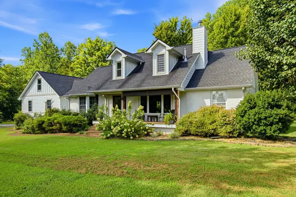 7128 Dogwood Ln, Cross Plains, TN 37049