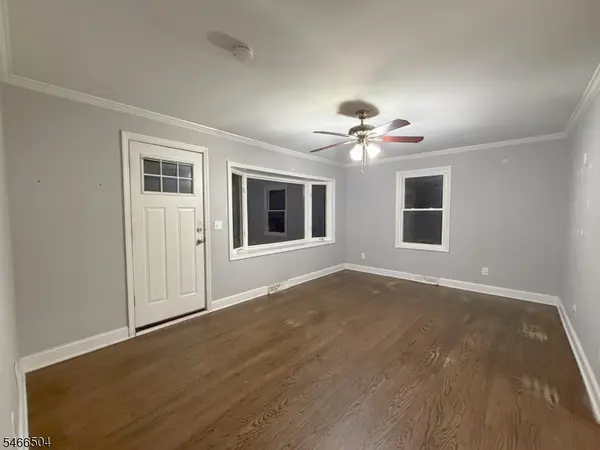 6 Stickles Pond Rd, Andover Twp., NJ 07860