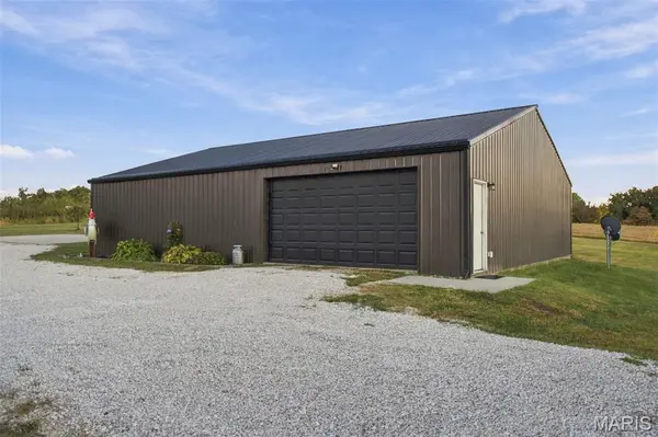 526 Luechtefeld Farm DR, Leslie, MO 63056
