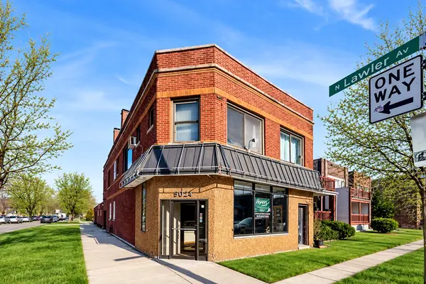 5024 W Irving Park RD, Chicago, IL 60641