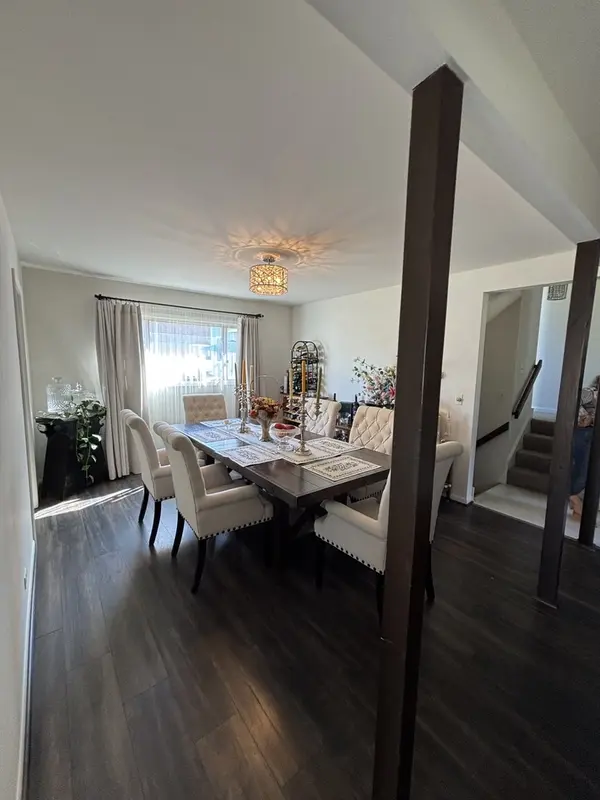 806 Harvard ST, Wilmette, IL 60091