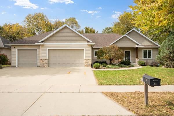 53 River CT NE, Rochester, MN 55906