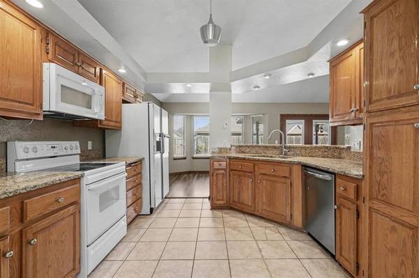 7013 NW 100th ST, Oklahoma City, OK 73162