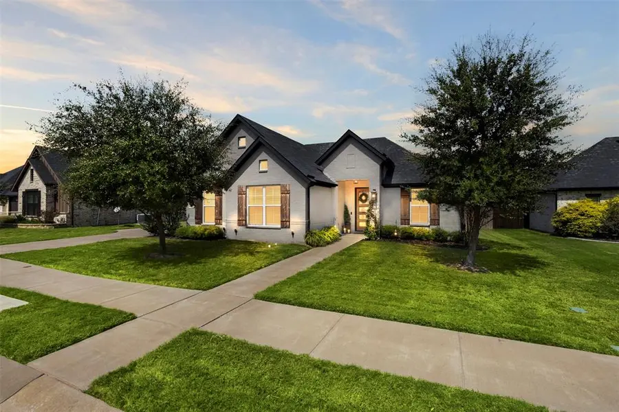116 Steves Way, Waxahachie, TX 75165