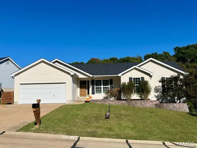 2386 Fairway DR, High Ridge, MO 63049