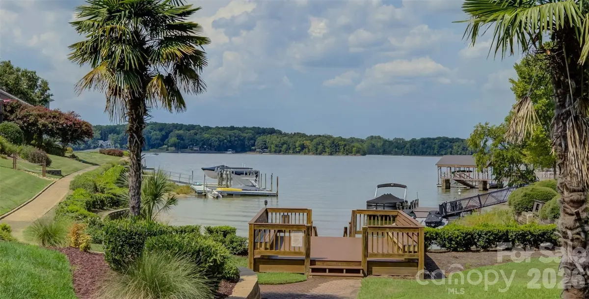 946 Lake Club DR, Rock Hill, SC 29732