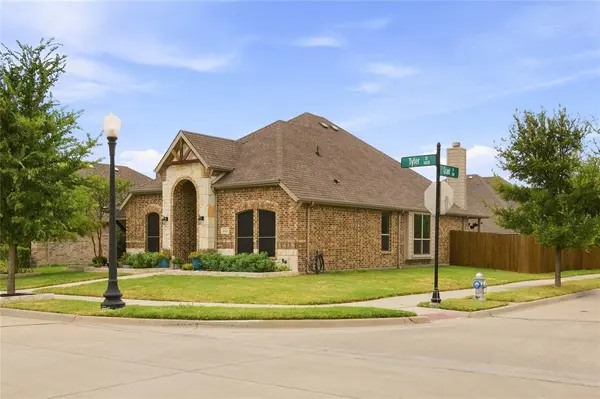 1612 Tyler Street, Waxahachie, TX 75165