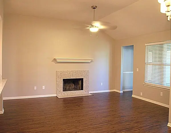 2200 Larston LN, Cedar Park, TX 78613