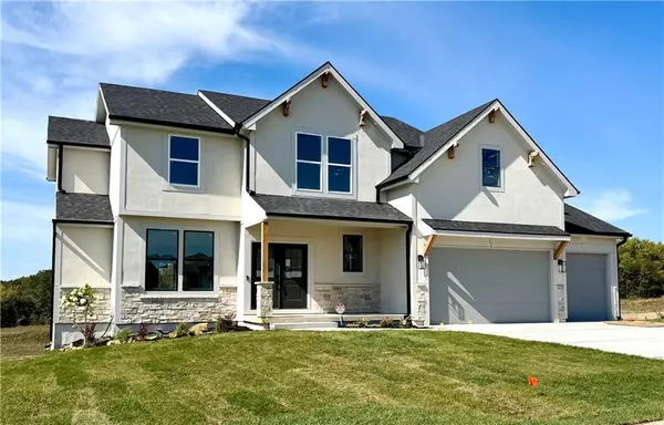 8300 NW 90th ST, Kansas City, MO 64153