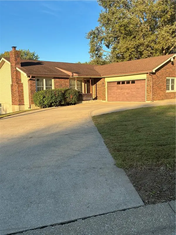 120 Ferncliff ST, Lansing, KS 66043